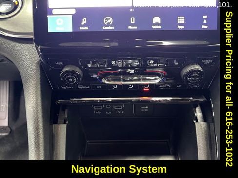 New 2025 Jeep Grand Cherokee Overland image 3