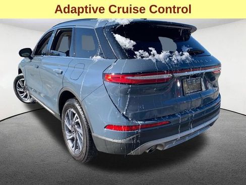 Used 2025 Lincoln Corsair AWD w/ Equipment Group 101A image 10