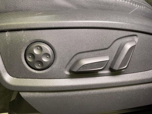 Used 2022 Audi Q5 2.0T Premium Plus image 17