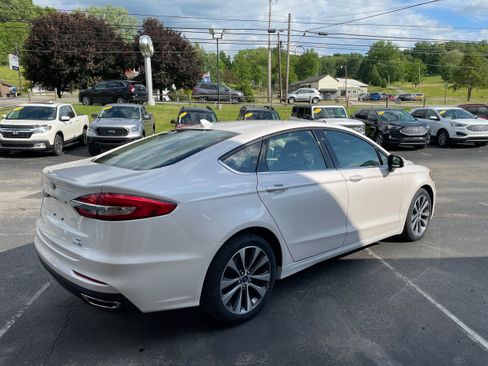 Used 2020 Ford Fusion SE AWD/4WD image 5