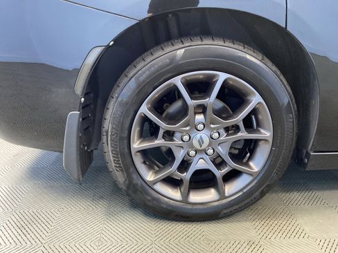 Used 2018 Dodge Charger GT image 37