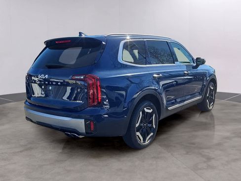 Certified 2023 Kia Telluride S w/ S Sunroof Package image 4