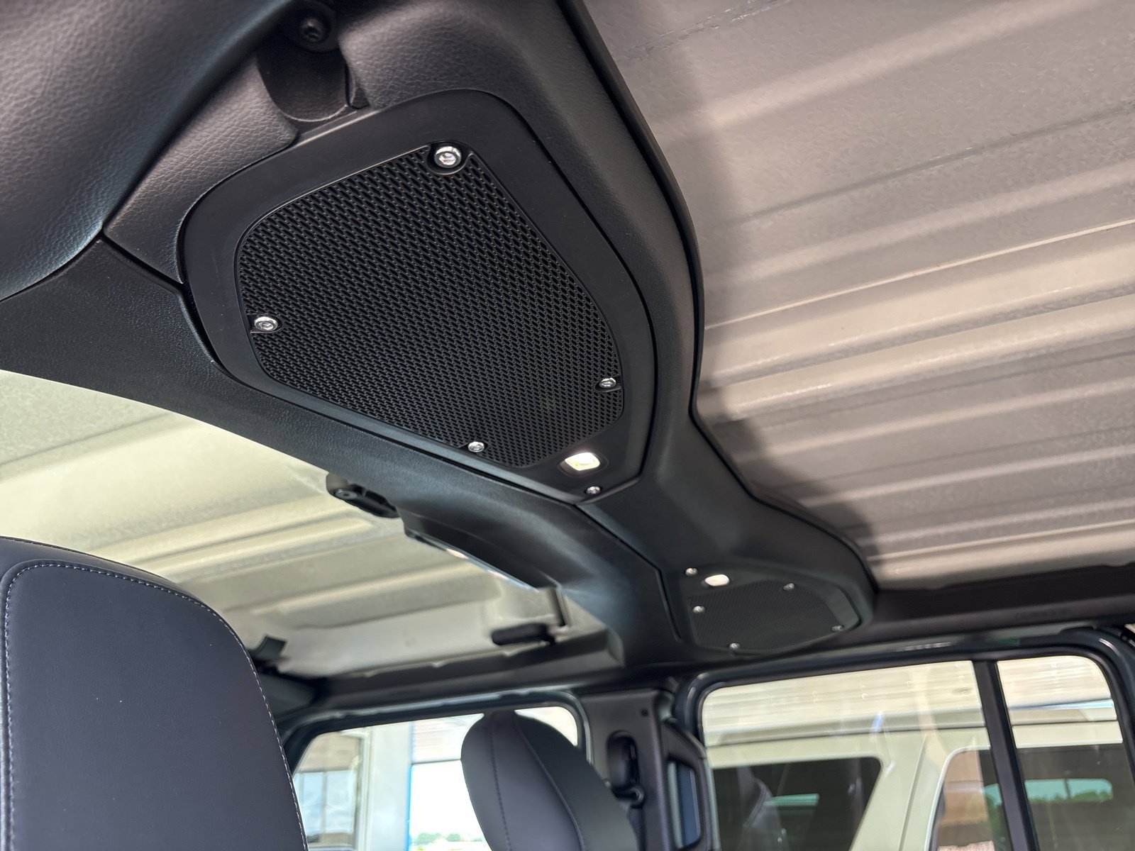 New 2026 Jeep Gladiator Rubicon AWD/4WD image 14