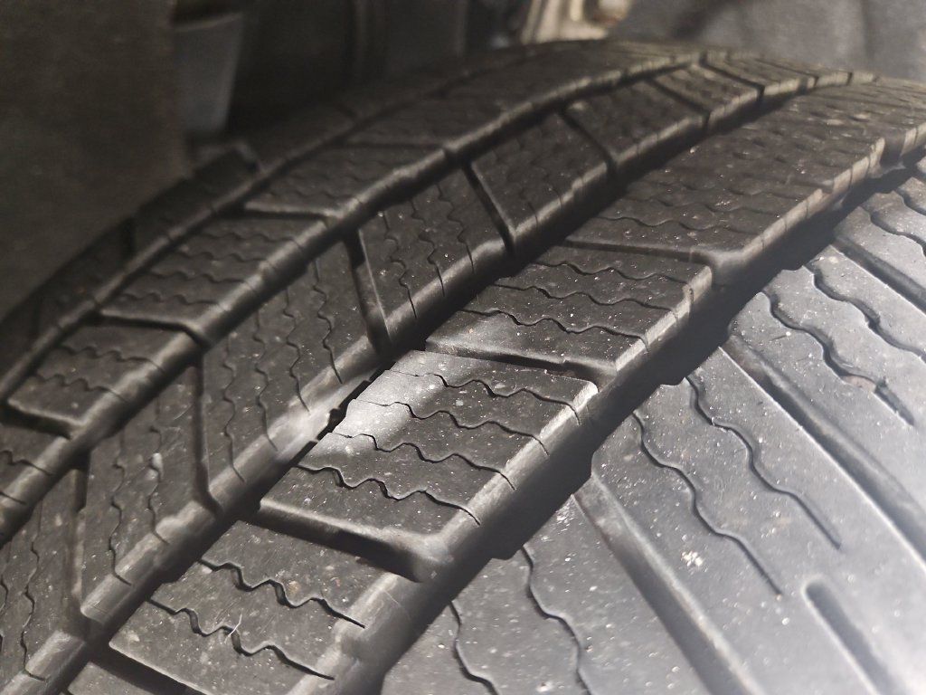 Used 2019 Jeep Grand Cherokee Laredo RWD image 27