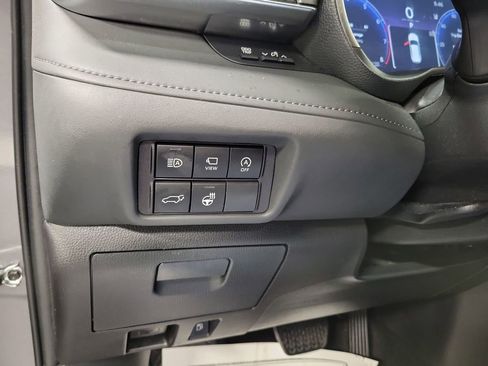 Used 2023 Toyota Highlander Platinum image 23