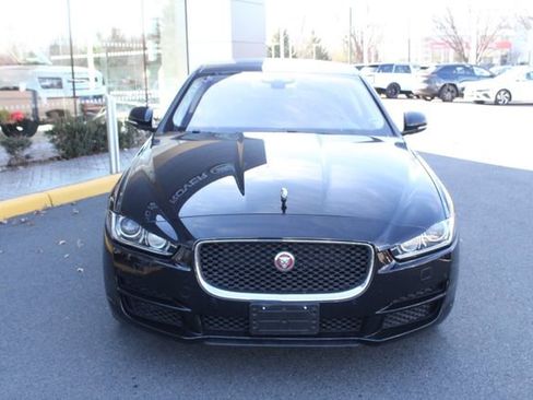 Used 2019 Jaguar XE Prestige image 5