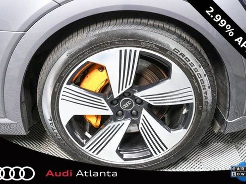 Certified 2023 Audi e-tron Premium Plus w/ Premium Plus Package image 40