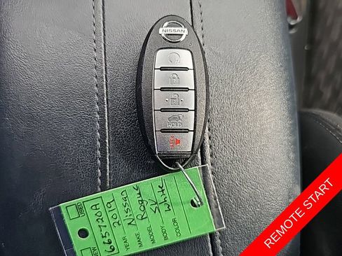 Used 2019 Nissan Rogue SV image 27