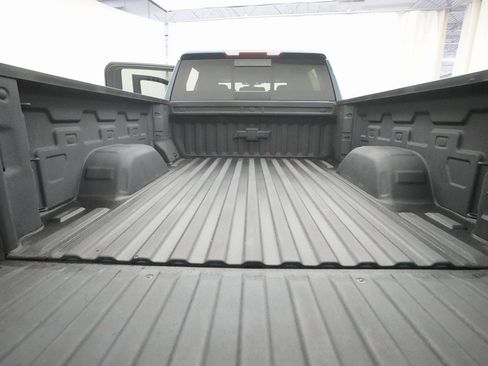 Used 2019 Chevrolet Silverado 1500 LT w/ Convenience Package image 10