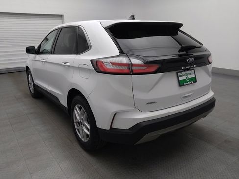 Used 2024 Ford Edge SEL image 5