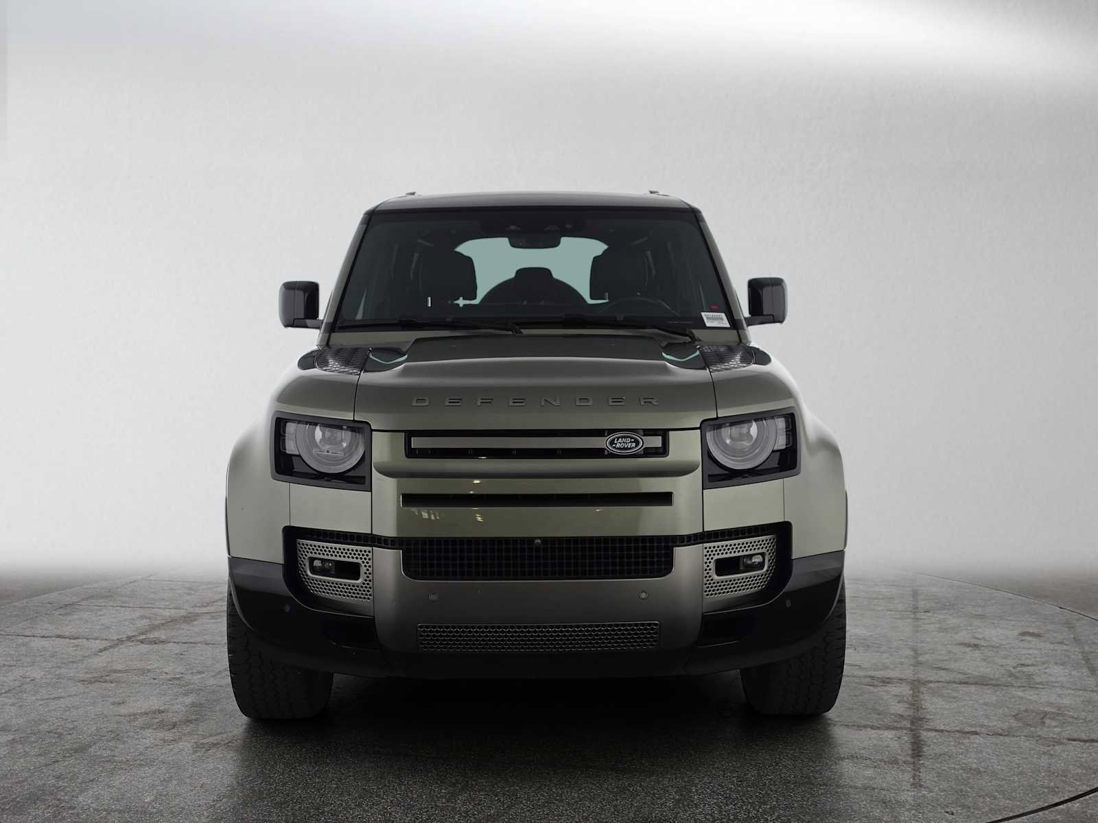 Used 2024 Land Rover Defender 110 X-Dynamic SE AWD/4WD image 8
