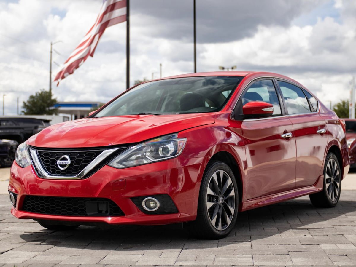 Used 2019 Nissan Sentra SR FWD image 6