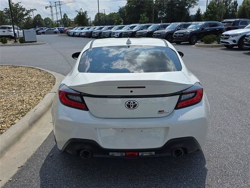 Used 2023 Toyota GR86 Premium RWD image 5