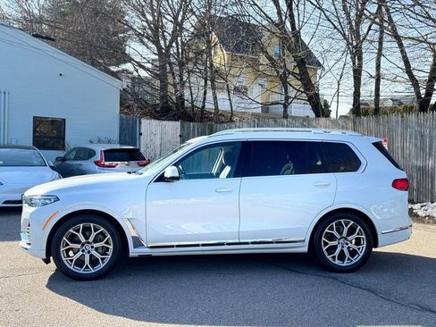 Used 2021 BMW X7 xDrive40i w/ Parking Assistance Package image 3