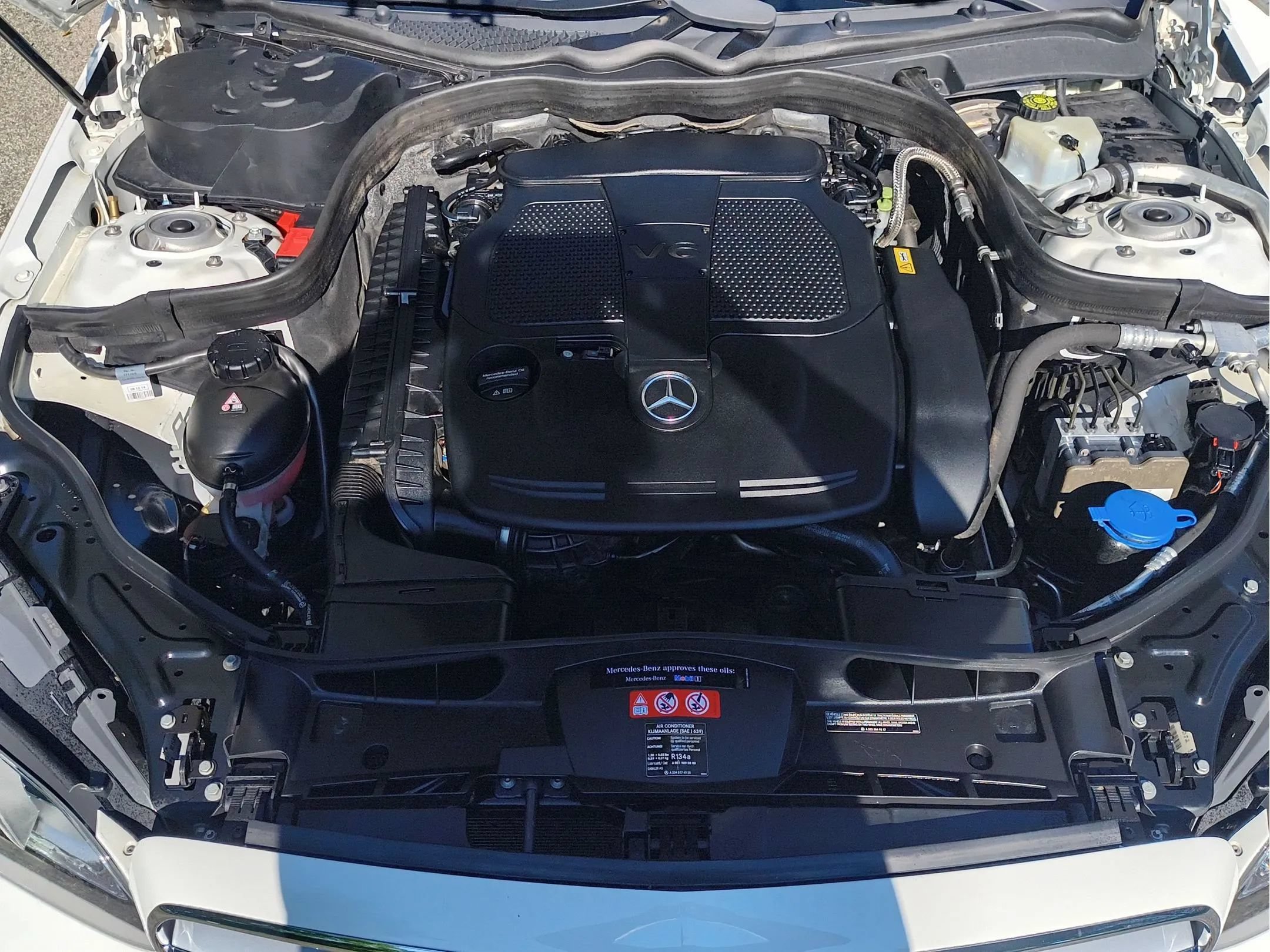 Used 2015 Mercedes-Benz E 350 4MATIC Sedan image 36