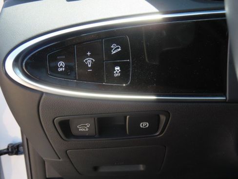 Used 2023 Genesis GV70 2.5T w/ Advanced Package AWD/4WD image 25