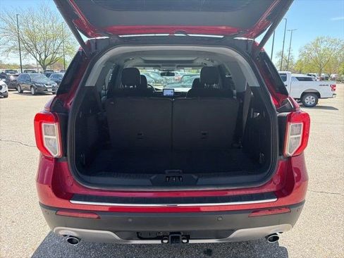 Used 2021 Ford Explorer Limited w/ Equipment Group 301A AWD/4WD image 15