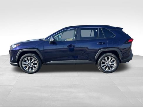 Certified 2020 Toyota RAV4 XLE Premium image 2
