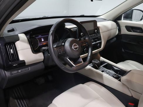 Used 2023 Nissan Pathfinder SV w/ Cargo Package AWD/4WD image 13
