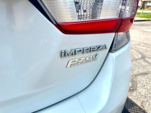 Used 2017 Subaru Impreza 2.0i Limited w/ Moonroof/BSD & Rcta/Eyesight image 45