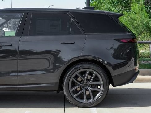 New 2026 Land Rover Range Rover Sport SE AWD/4WD image 14