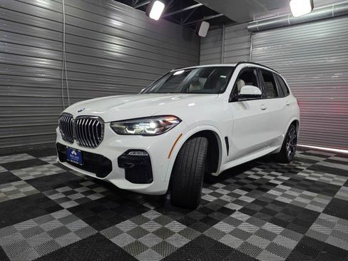 Used 2020 BMW X5 xDrive40i w/ M Sport Package image 43