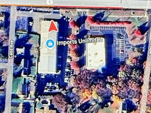 Used 2022 Tesla Model Y Long Range image 31