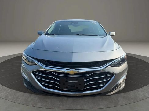 Used 2024 Chevrolet Malibu LS w/ Driver Confidence Package FWD image 2
