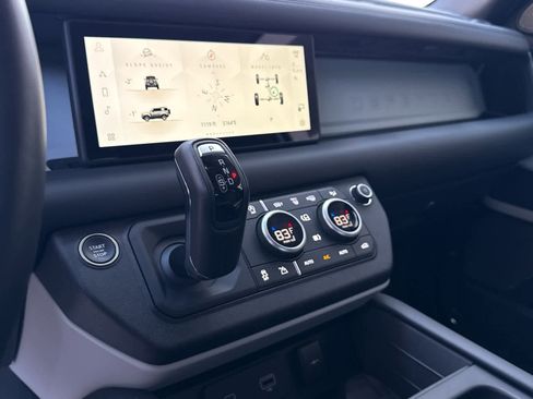 Certified 2024 Land Rover Defender 90 S image 12