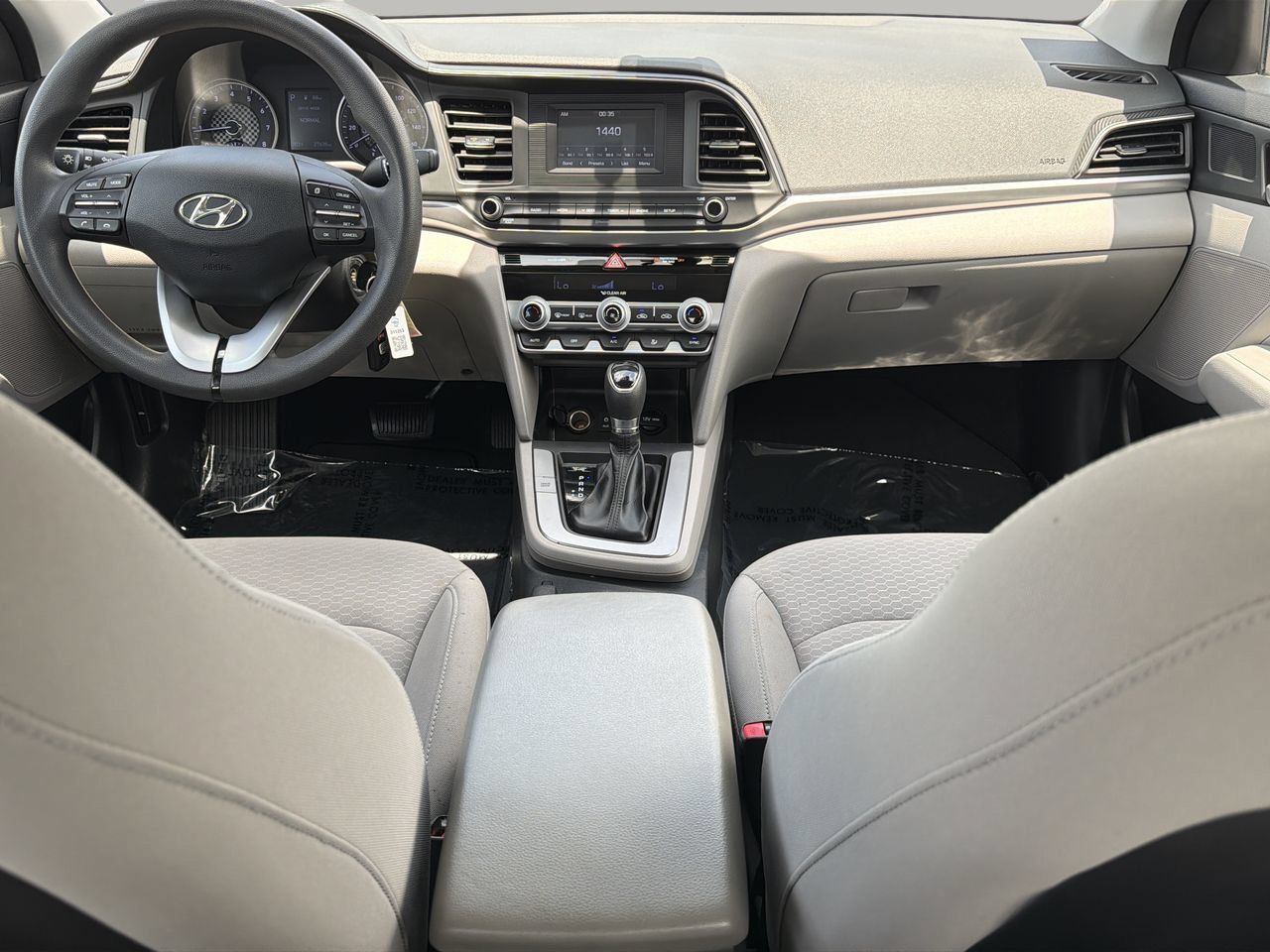 Used 2020 Hyundai Elantra SE FWD image 12