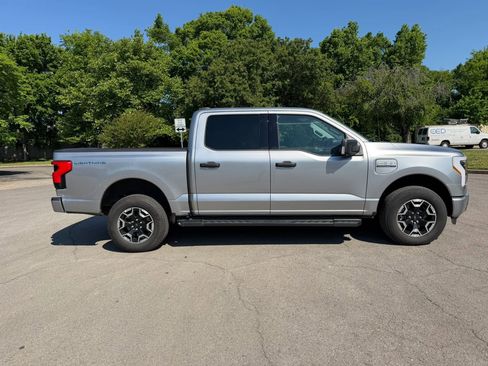 Used 2023 Ford F150 Lightning XLT AWD/4WD image 4