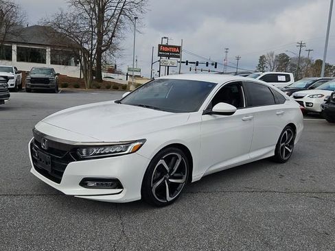 Used 2019 Honda Accord Sport image 3