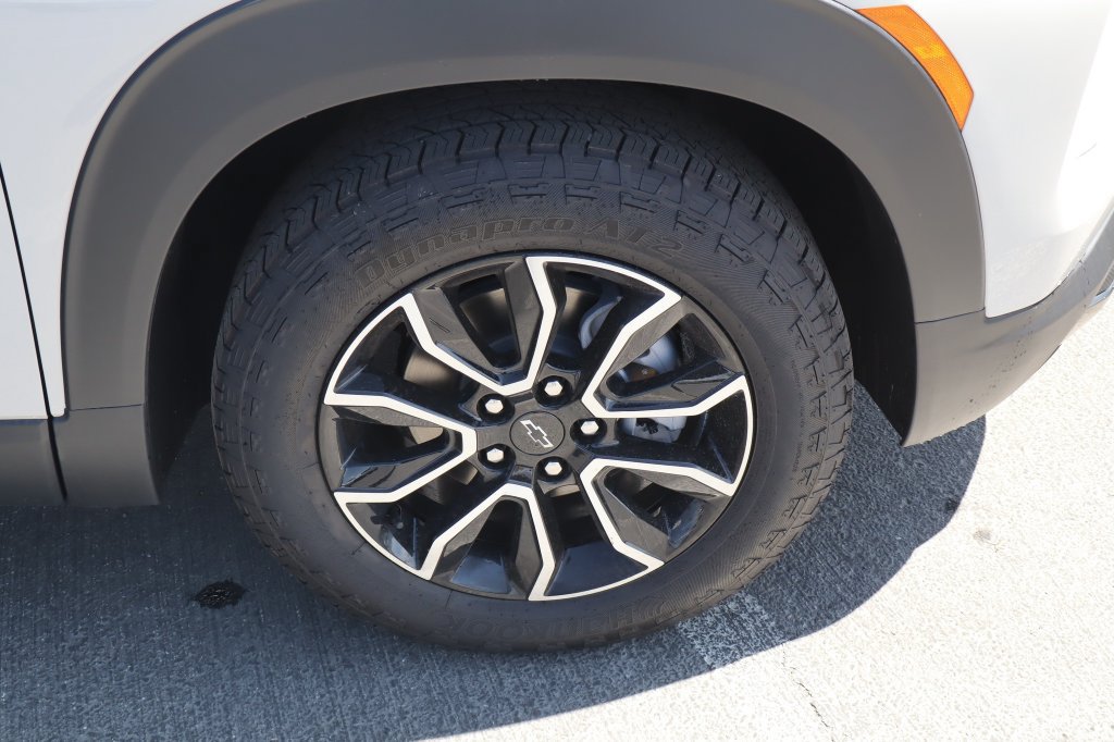 New 2026 Chevrolet TrailBlazer ACTIV w/ Driver Confidence Package FWD image 10