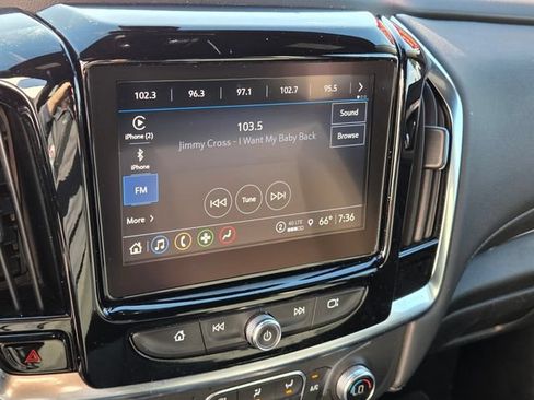 Certified 2023 Chevrolet Traverse LT FWD image 21