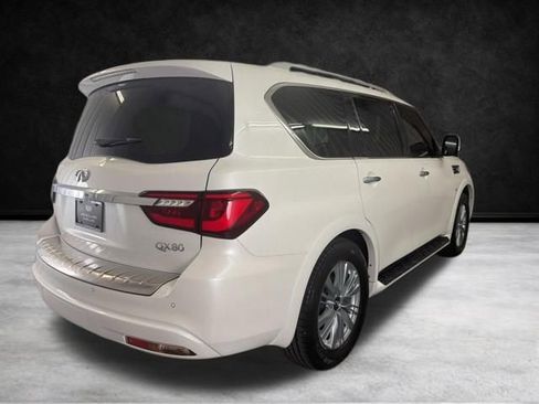 Used 2019 INFINITI QX80 Luxe w/ All-Season Package image 7