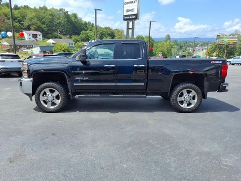Used 2016 Chevrolet Silverado 2500 LTZ w/ LTZ Plus Package image 2
