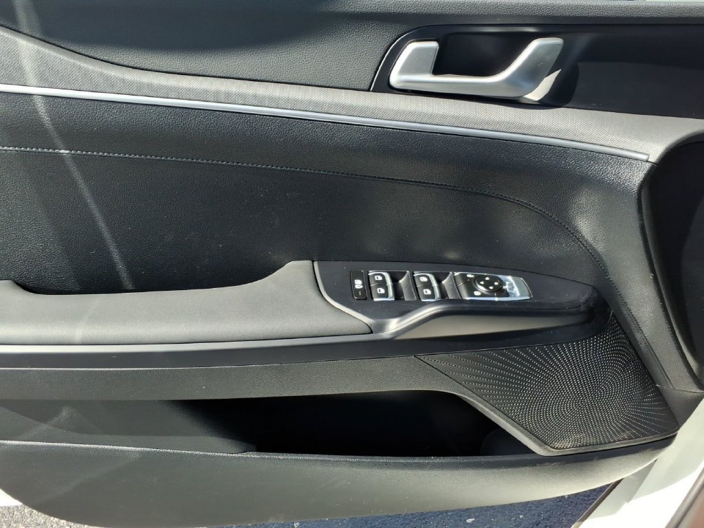 New 2026 Kia K5 LXS FWD image 10