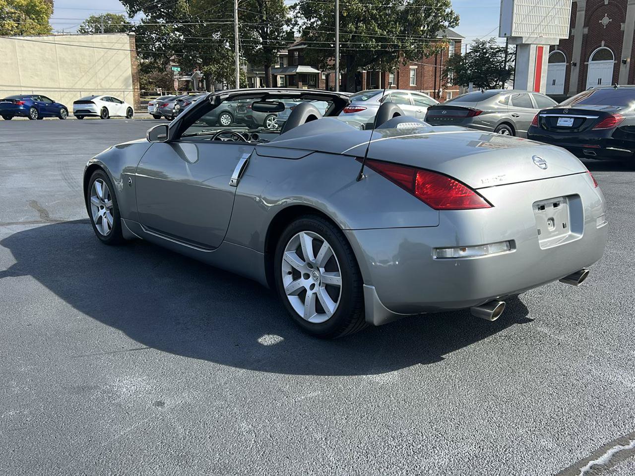 Used 2004 Nissan 350Z Touring RWD image 7