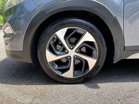 Used 2018 Hyundai Tucson Value FWD image 34