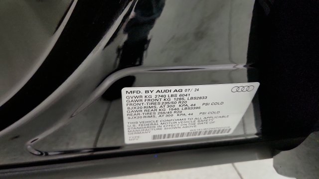 Used 2025 Audi Q4 e-tron Premium w/ Convenience Package AWD/4WD image 80
