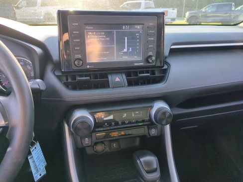 Used 2020 Toyota RAV4 LE w/ All Weather Liner Package AWD/4WD image 20