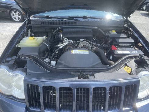 Used 2010 Jeep Grand Cherokee Laredo AWD/4WD image 26