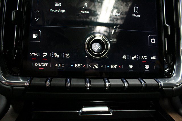 New 2026 GMC Yukon Denali w/ Advanced Technology Package AWD/4WD image 30