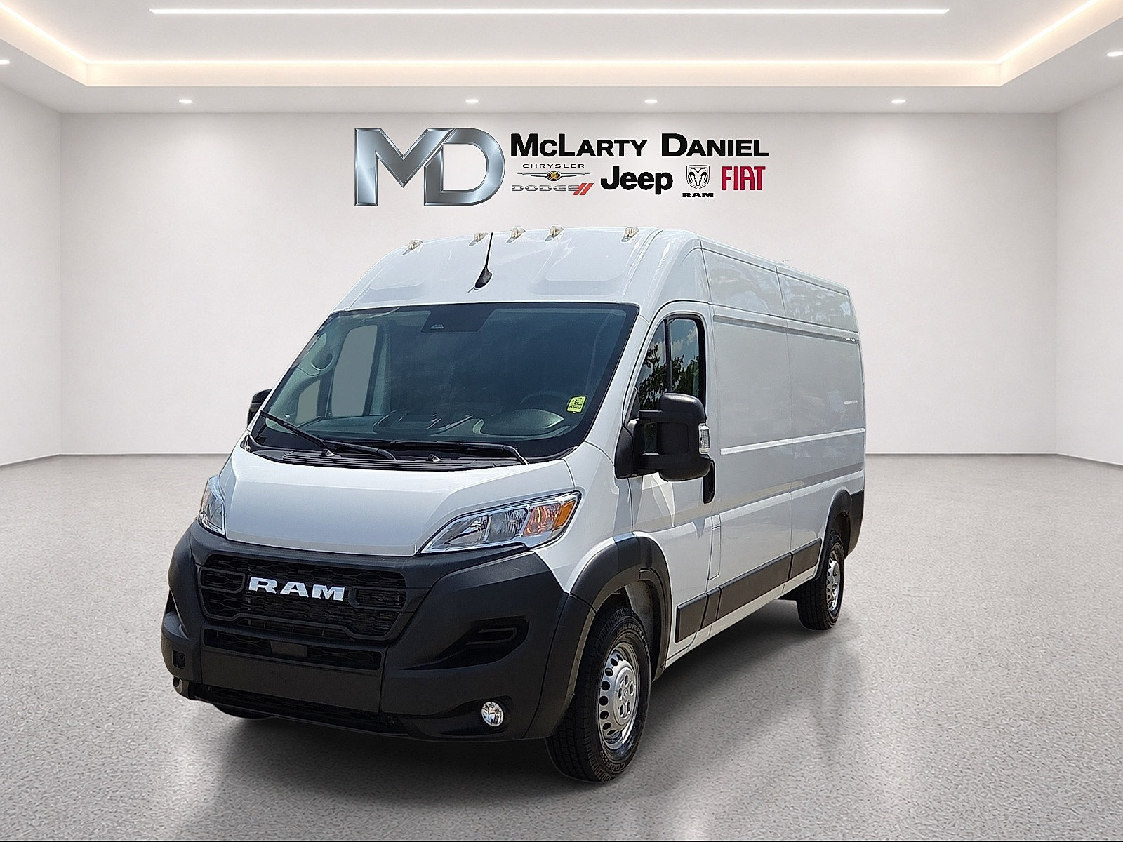 Used 2025 RAM ProMaster 2500 w/ Convenience Group FWD image 2