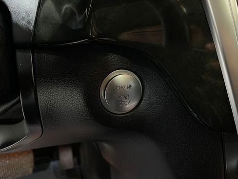 Used 2016 Mercedes-Benz GL 450 4MATIC w/ Premium I Package image 23