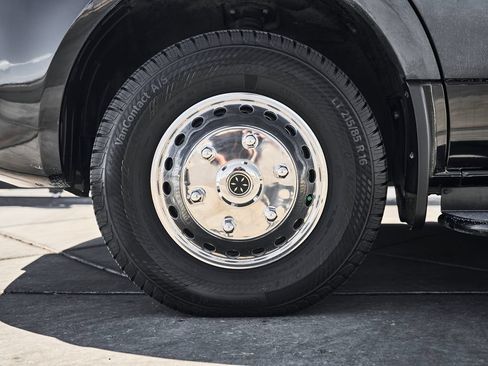 Used 2019 Mercedes-Benz Sprinter 3500 image 3