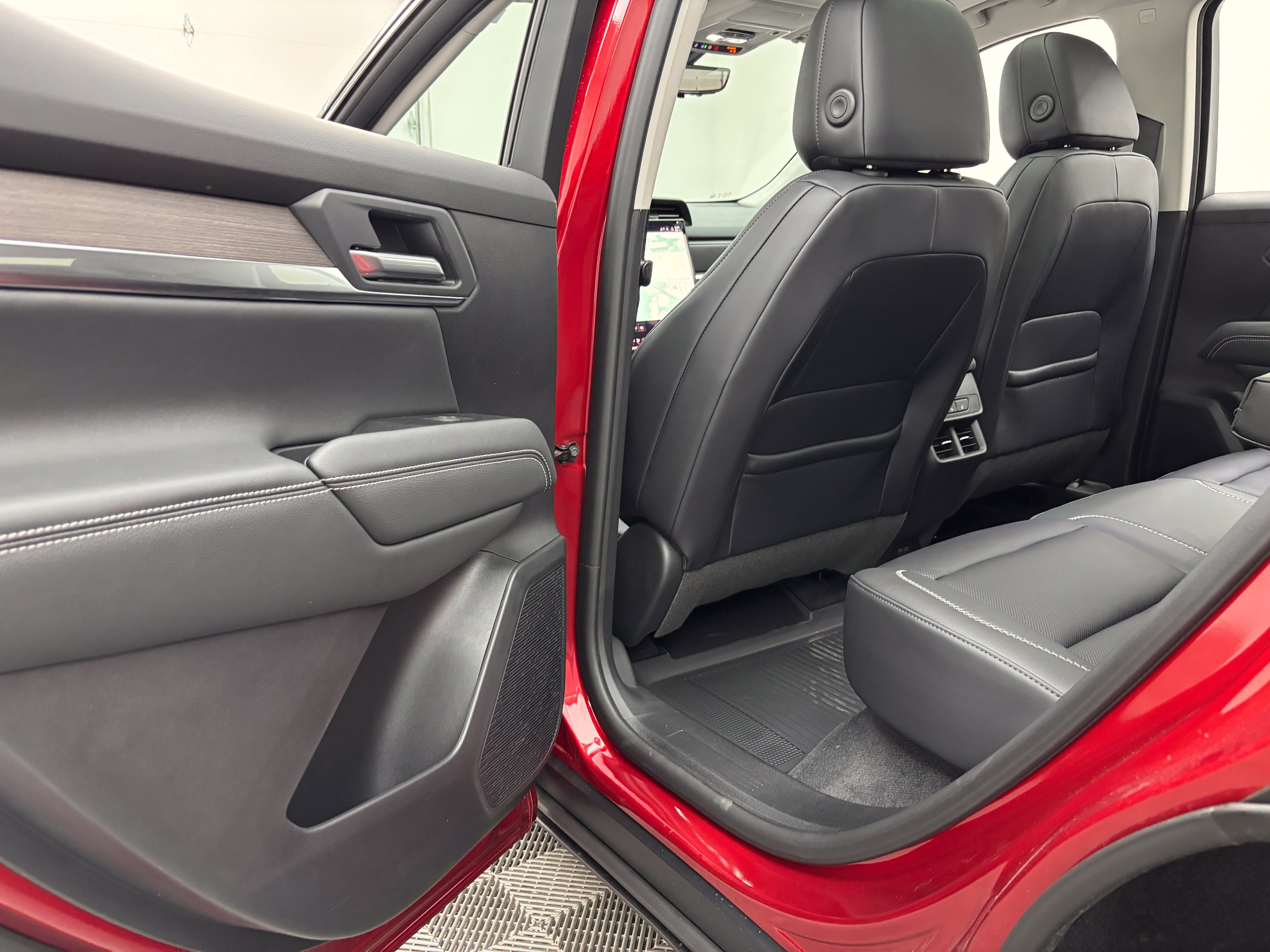 New 2027 GMC Terrain Denali w/ LPO, Floor Liner Package AWD/4WD image 41