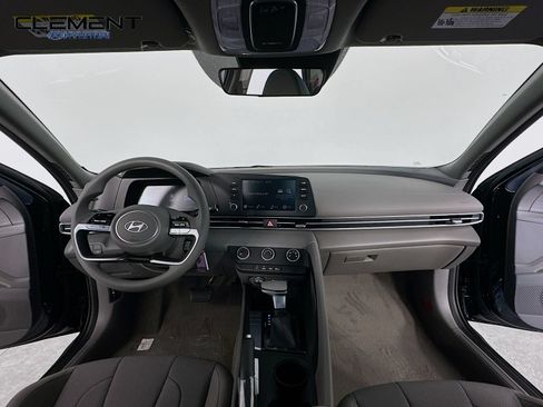 New 2026 Hyundai Elantra SE FWD image 27
