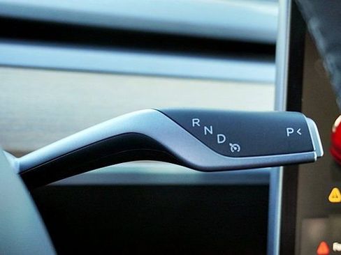 Used 2023 Tesla Model 3 Standard Range RWD image 36