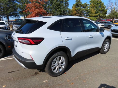 New 2026 Ford Escape Active w/ Cold Weather Package image 4